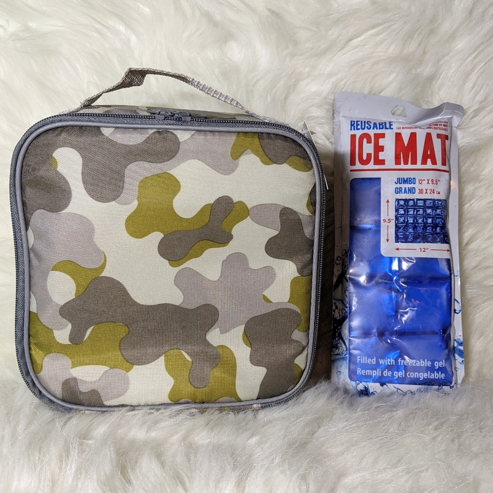 NWT Camo Lunch Bag W/ Ice Mat